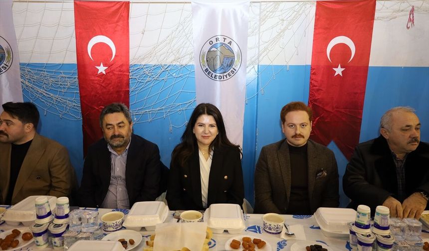 Çankırı'da Orta Belediyesi tarafından iftar programı düzenlendi