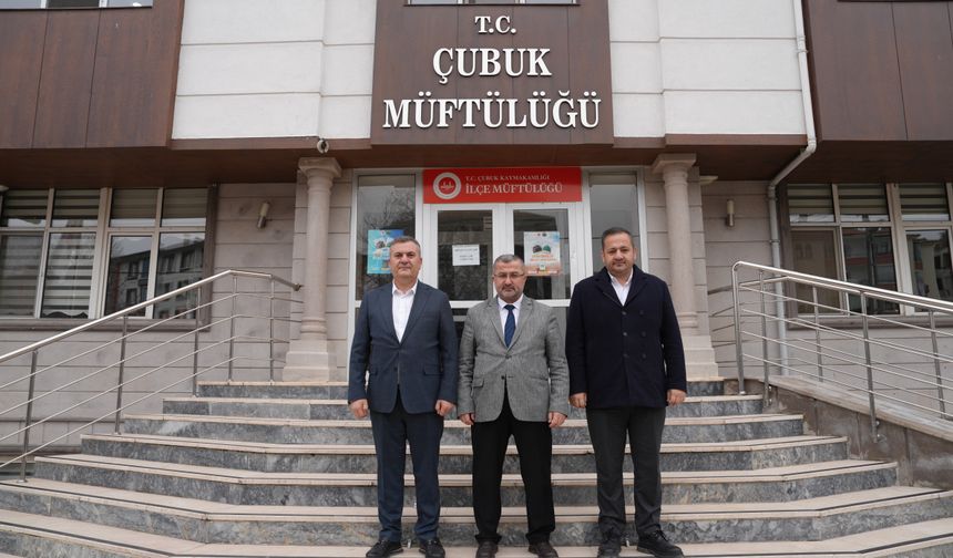 Çubuk Belediye Başkanı Demirbaş, İlçe Müftüsü Demirlenk'i ziyaret etti