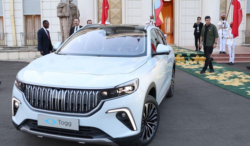 Cumhurbaşkanı Erdoğan, Etiyopya Başbakanı Ahmed'e Togg hediye etti