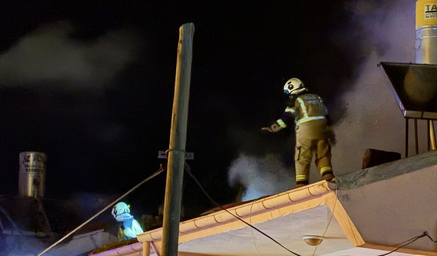 Karaman'da yangında dumandan etkilenen 3 kişi hastaneye kaldırıldı