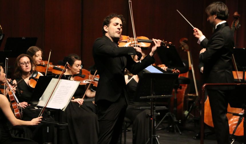 Keman virtüözü Ganiyev'den 6 Şubat depremlerinde hayatını kaybedenler anısına Eskişehir'de konser