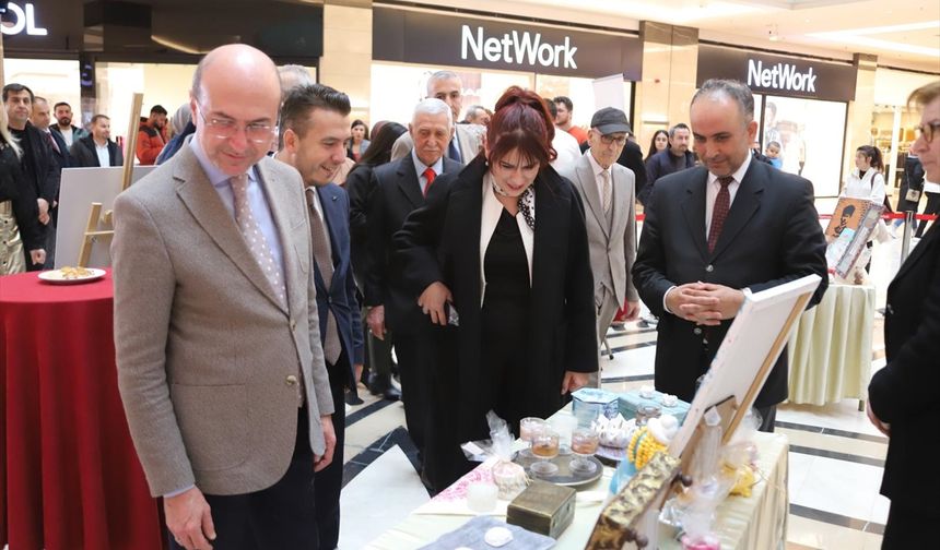 Konya'da huzurevi sakinlerinin el emekleri sergiye dönüştü