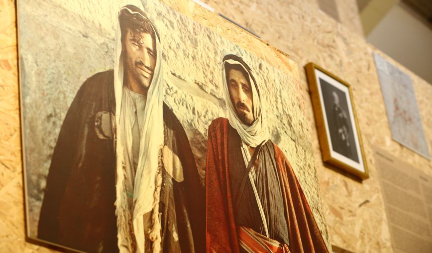 'Kuşbakışı Filistin' sergisi VEKAM'da ziyarete açıldı