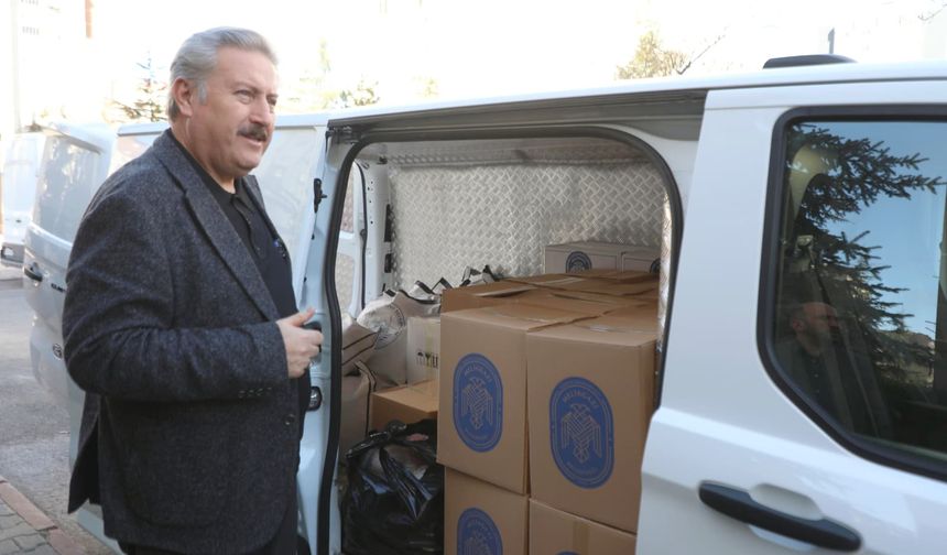 Melikgazi Belediyesinden iaşe kolisi dağıtımı