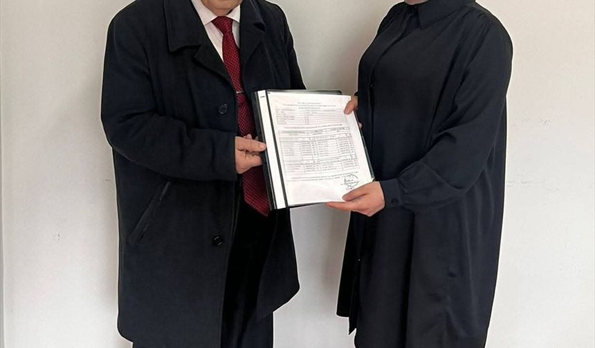 Nallıhan Esnaf ve Sanatkarlar Odası Başkanı İrfan Yılmaz mazbatasını aldı