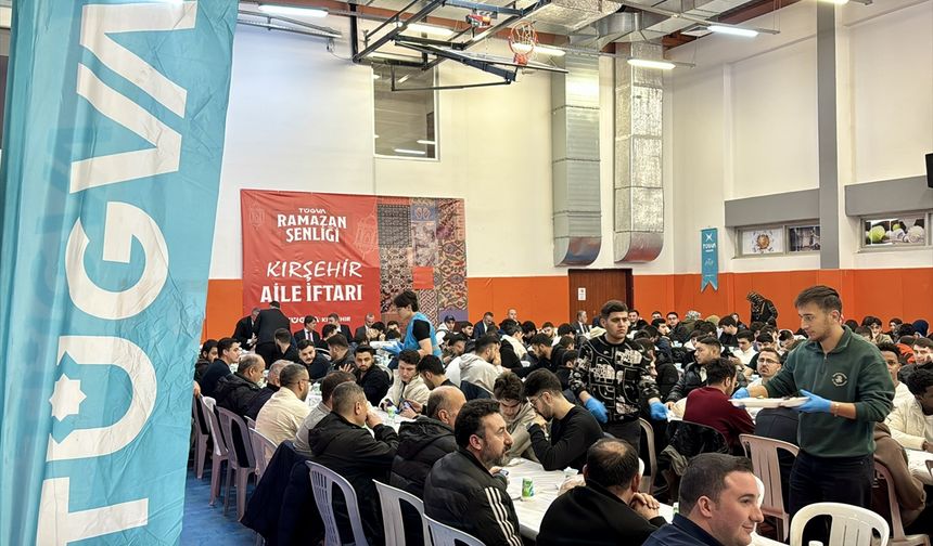 TÜGVA Genel Başkanı Beşinci, Kırşehir'de gençlerle iftarda bir araya geldi
