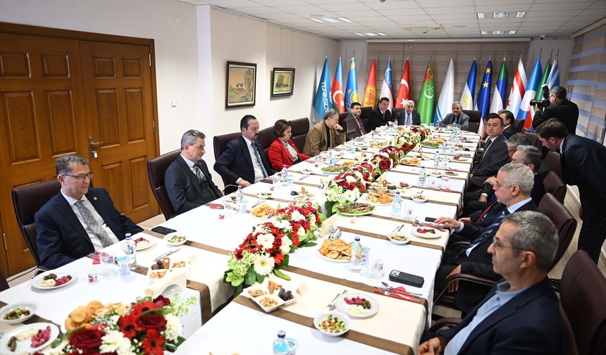 TÜRKSOY'un ev sahipliğinde Ankara'da iftar verildi