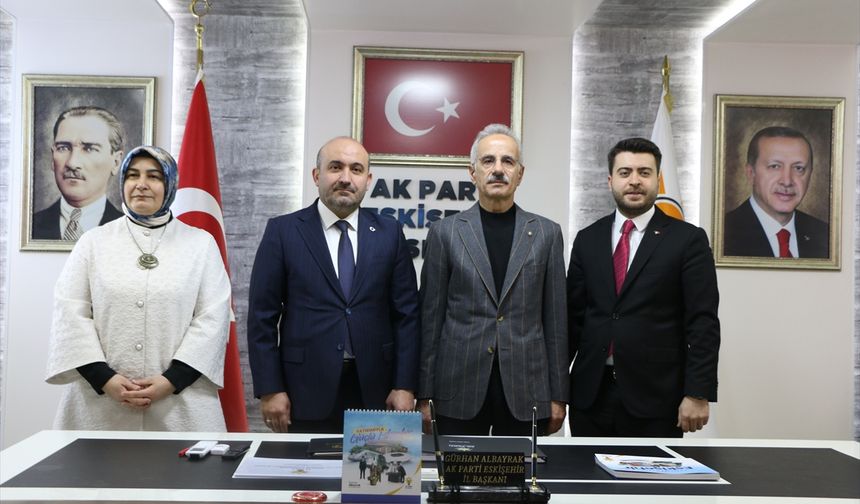 Ulaştırma ve Altyapı Bakanı Uraloğlu, Eskişehir'in Mihalgazi ilçesinde konuştu: