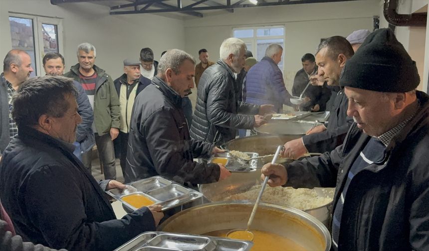 Yozgat'ın Topaç köyünde 6 yıldır toplu iftar geleneği devam ediyor