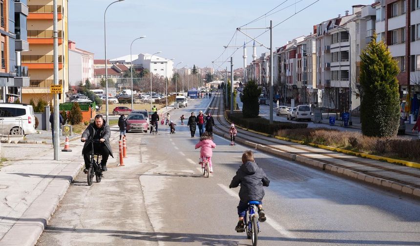 Eskişehir’de Pazar Günü Bu Yollara Dikkat: “Arabasız Pazar” Uygulaması Başlıyor