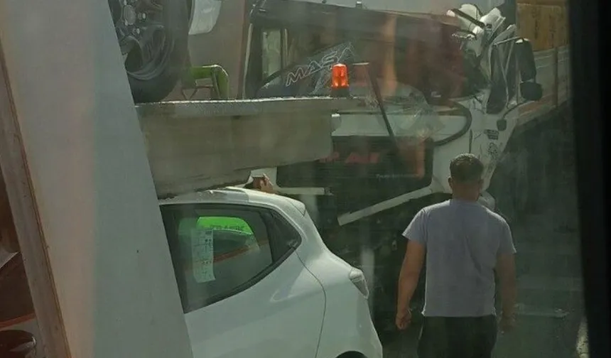 Batıkent Kavşağı’nda Tırlar Birbirine Girdi