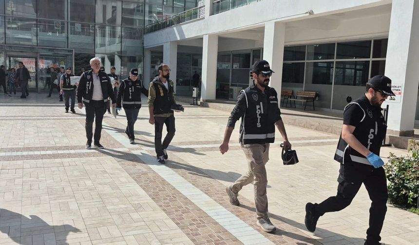 TEPEBAŞI BELEDİYESİ’NE OPERASYON