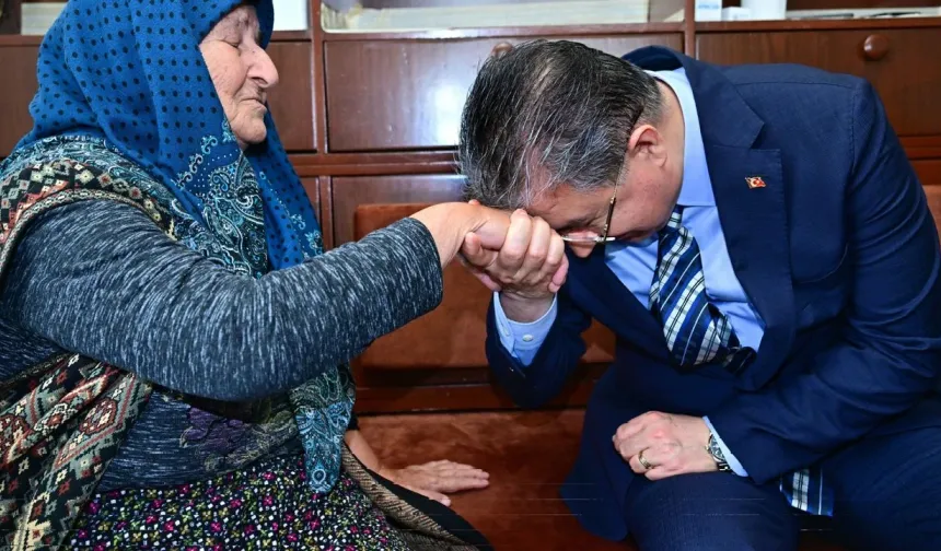 Vali Erdinç Yılmaz’dan Ayşe Teyzeye Ziyaret