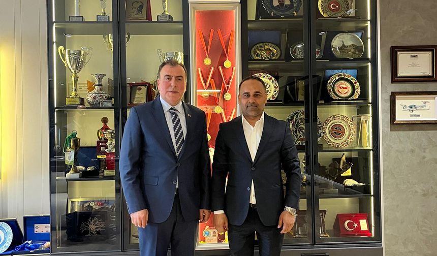 Ayhan Sezer, Kanal 26’da Gündem Özel’in Konuğu Oldu
