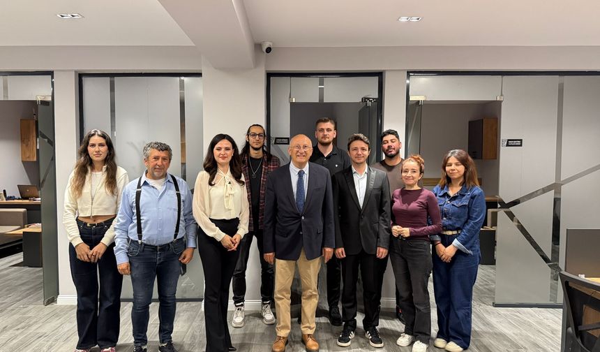 Milletvekili Çakırözer’den Medya 26 Grup’a ziyaret