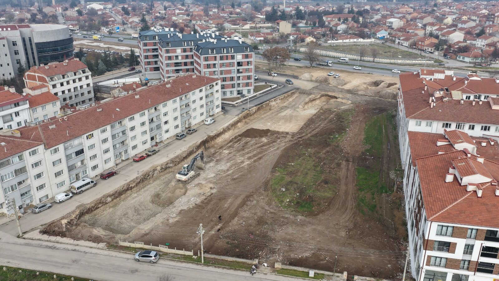 Gündoğdu 2. Etap B Projesi̇nde Temel Kazisi Başladi (9)