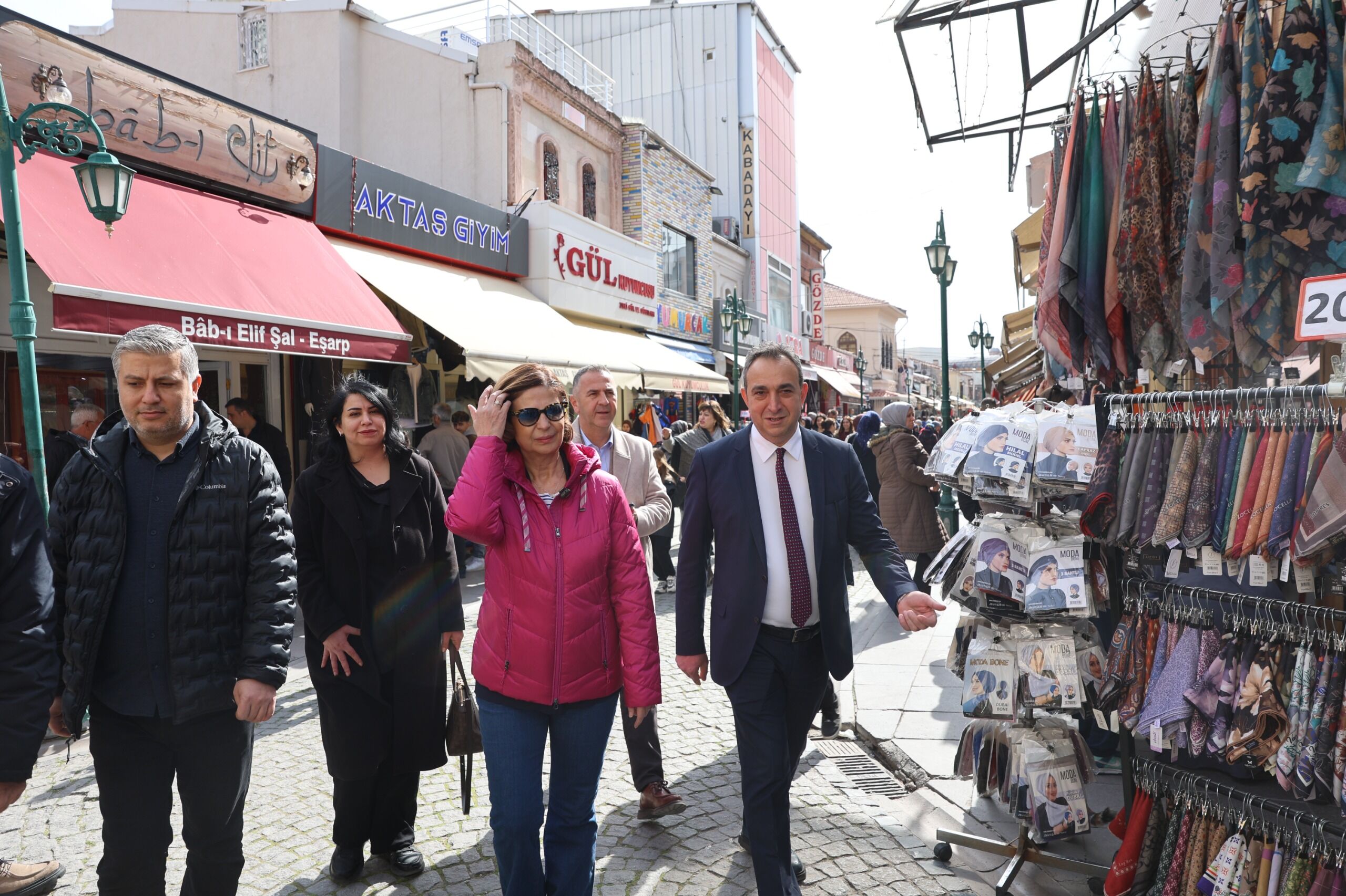 ÜNLÜCE ÇARŞI ZİYARETİ