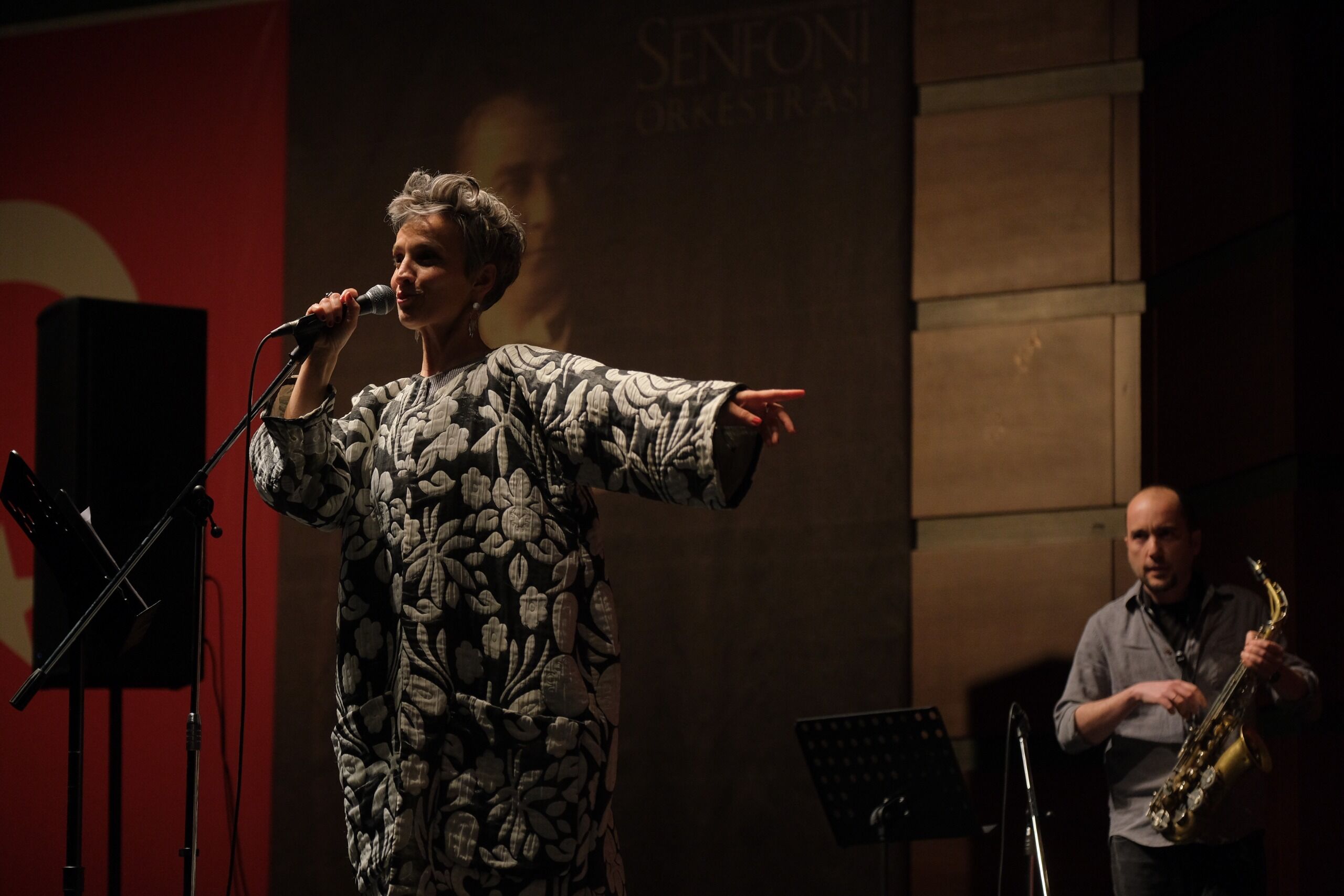 Caz Ve Soul Rüzgâri Müzi̇kseverleri̇ Büyüledi̇ (1)